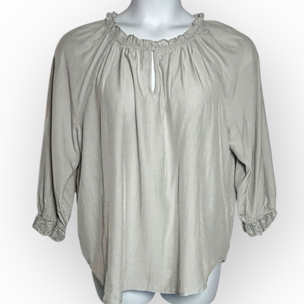 Love Stitch Steel Gray Boho Peasant Top Women Size L Balloon Lace Sleeve Artsy‎